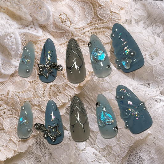 Blue dizzy press-on nails